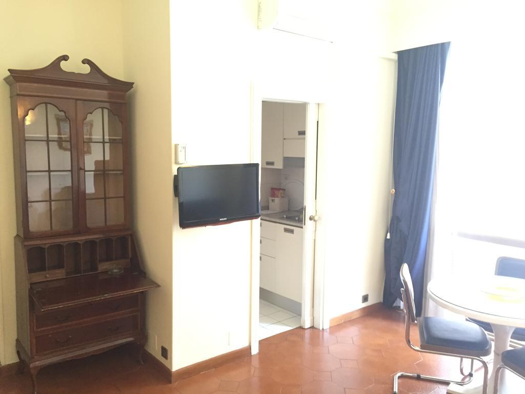 V House Rome